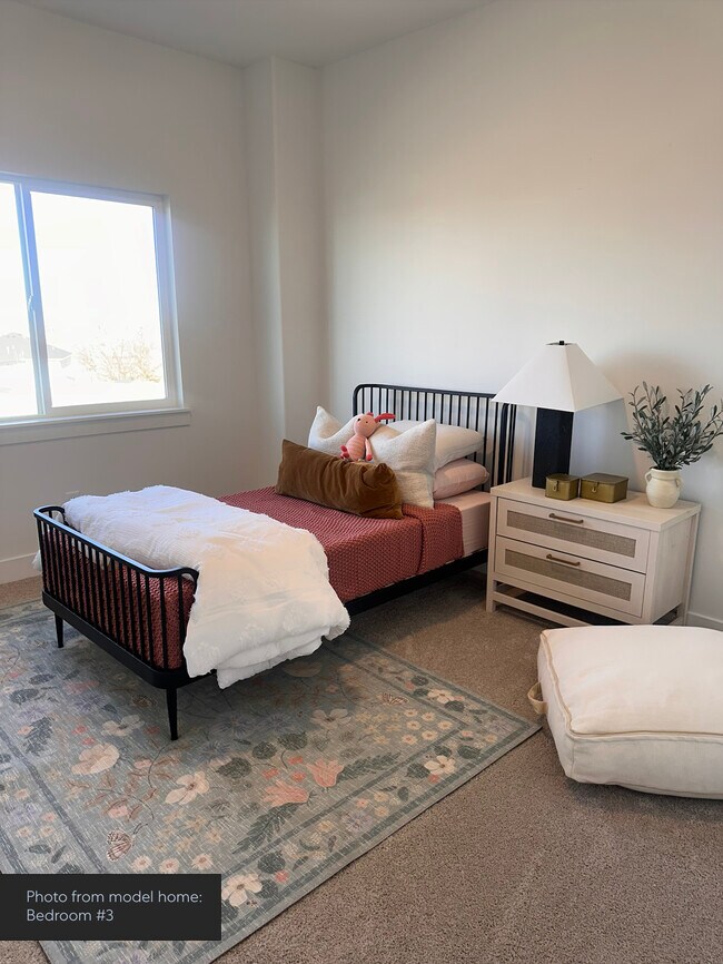 Building Photo - 1599 N 1870 E