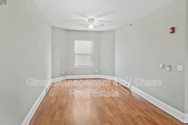 Building Photo - 115 N Hickory St