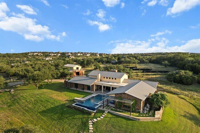 Building Photo - 9208 Madrone Ranch Trail