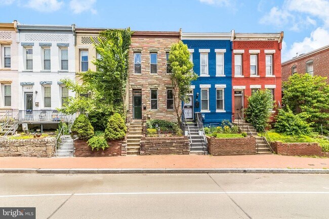 Building Photo - 1823 4th St NW