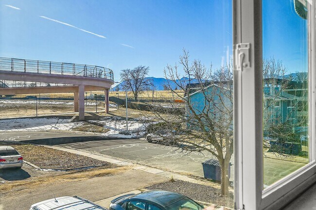 Building Photo - 1051 Mazatlan Cir