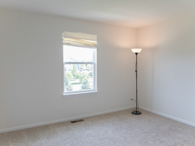 Building Photo - 2667 Retreat Cir