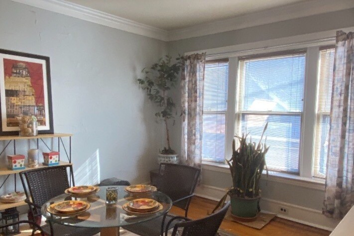 Building Photo - 5614 N Wayne Ave