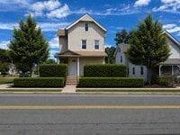 Building Photo - 563 East St