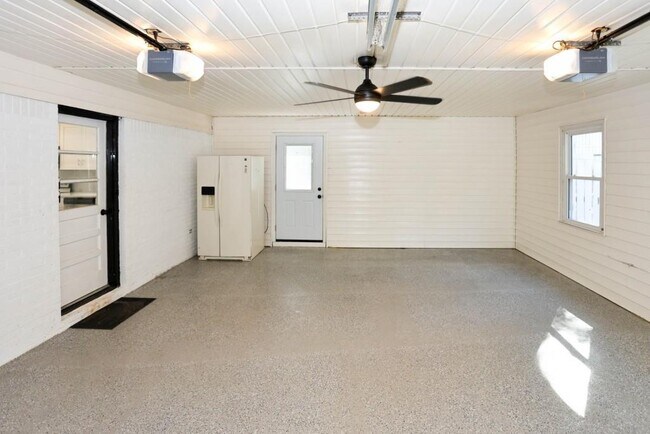 Building Photo - 6157 Orville Dr