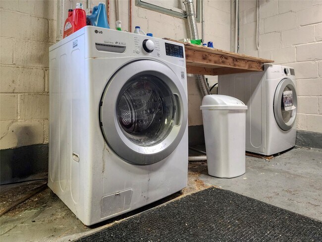 Building Photo - 7752 Wise Ave