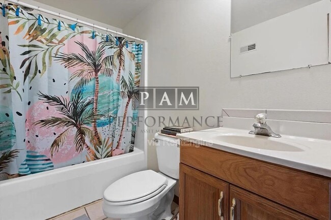 Building Photo - 3209 S Ridge Crest Ct
