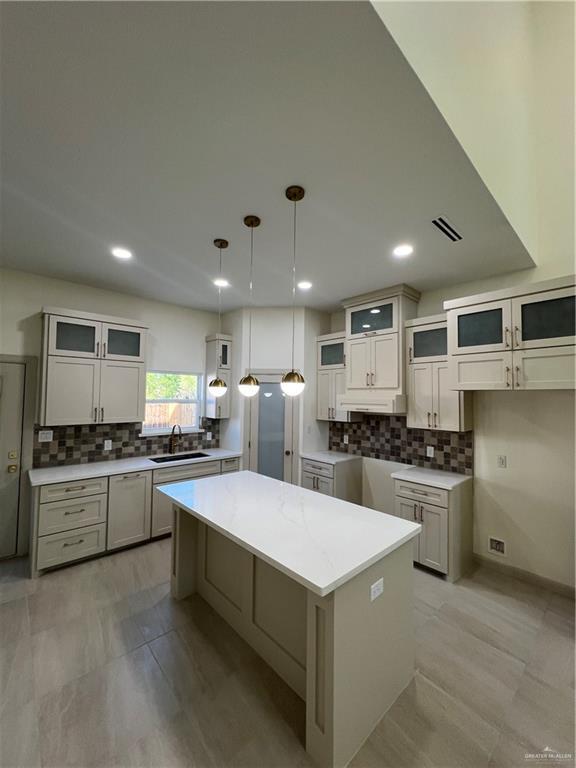 Building Photo - 21 East St