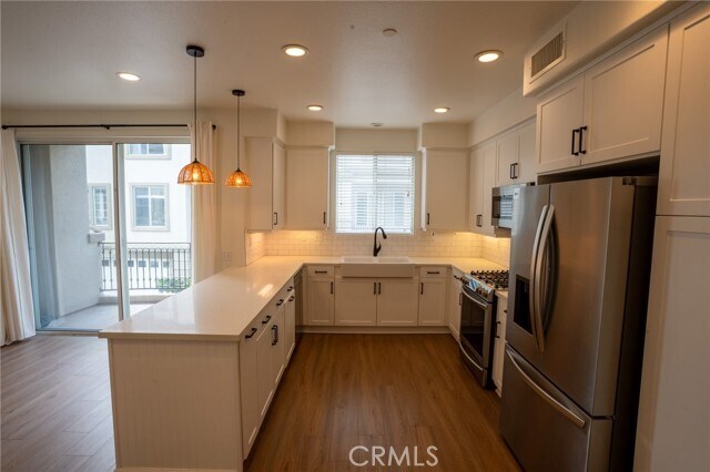 Building Photo - 6237 Surfcove Cir