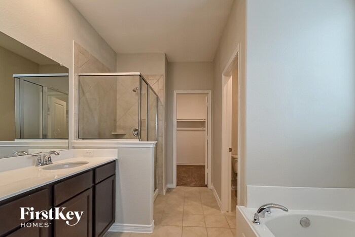 Building Photo - 7509 Continental Dr