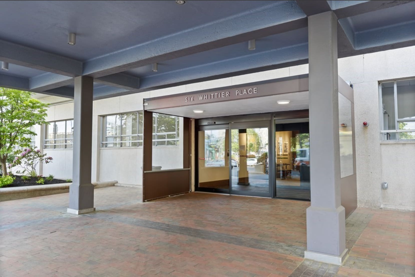 entrance - 6 Whittier Plz