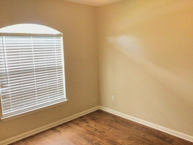 Building Photo - 2992 Jubilee Ln