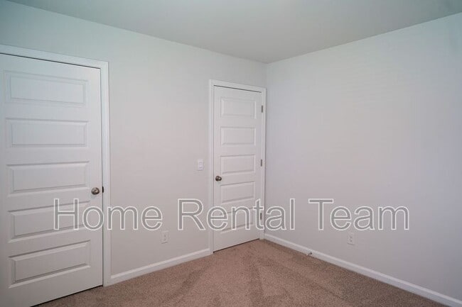 Building Photo - 139 Painted Lady Lp