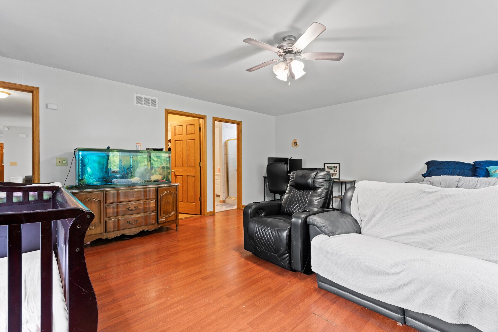 Master bedroom - 21335 Northcape St