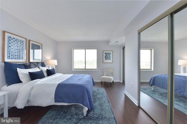 Building Photo - 2151 Jamieson Ave