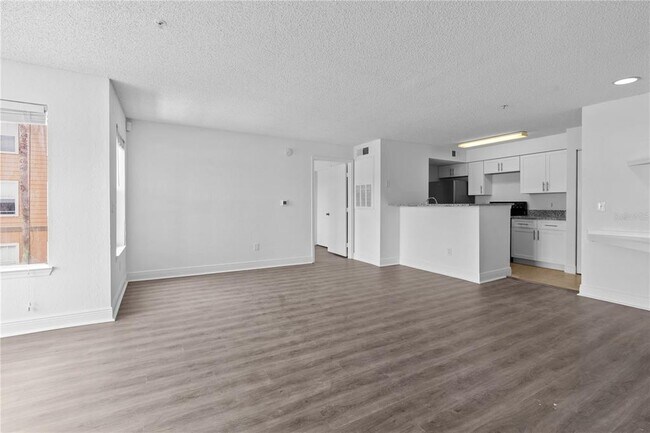 Building Photo - 2214 Grand Cayman Ct