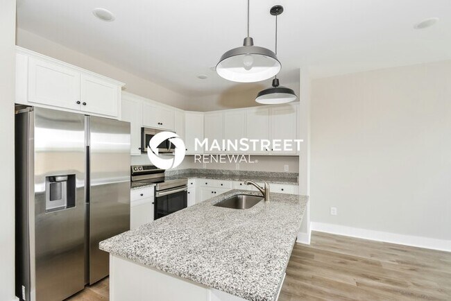 Building Photo - 3 Bedroom Pet-Friendly Home in Gallatin, TN with Main Street Renewal