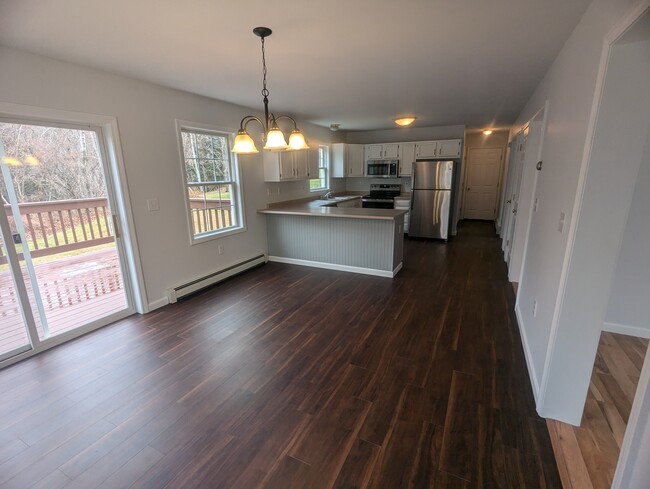 Dining area - 44 Albe Dr