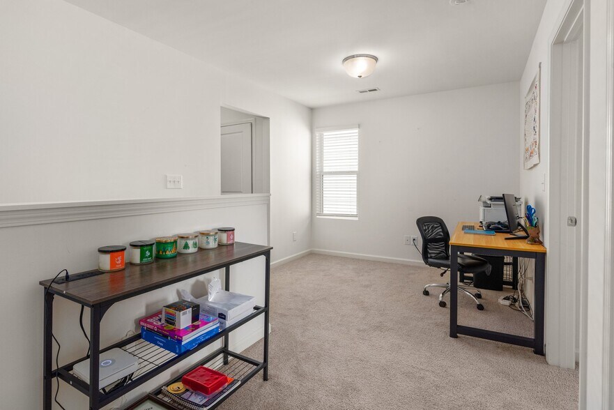 Building Photo - 128 Mooring Dr