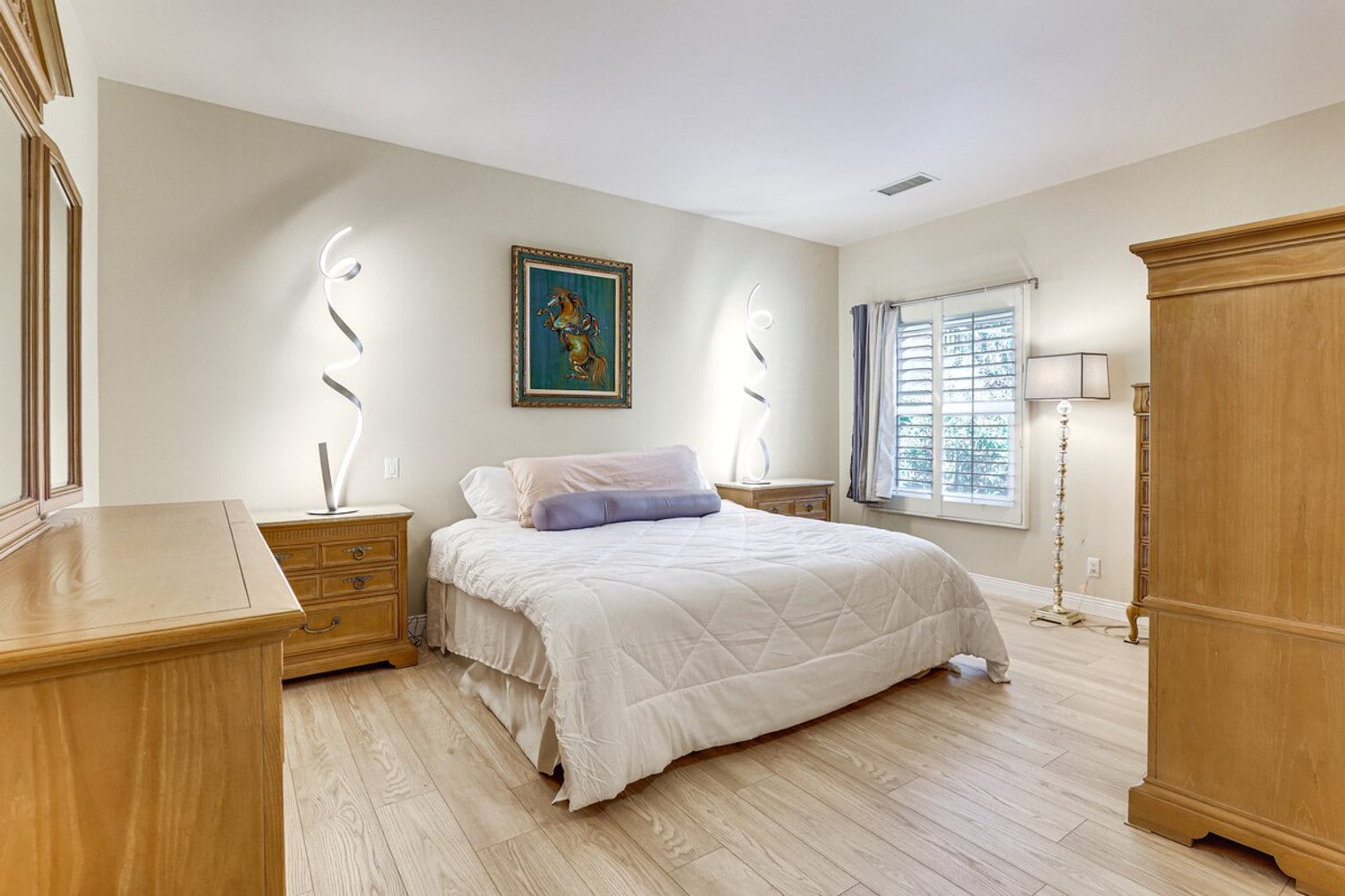 Building Photo - 1831 Samoa Way