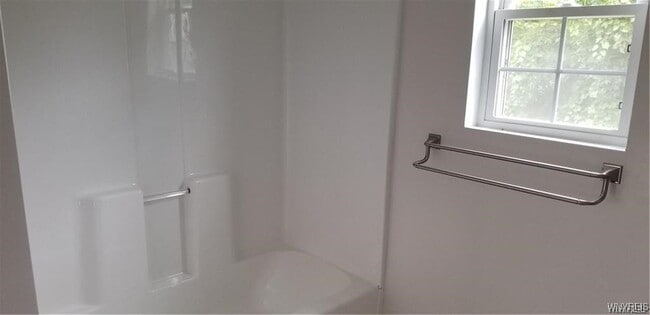 Building Photo - 8137 Sheridan Dr