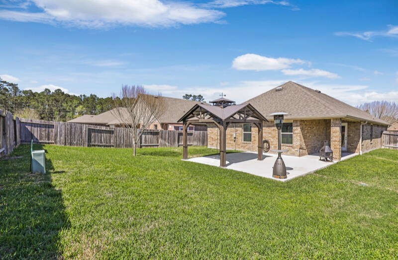 Building Photo - 18115 Van Berkel Ln