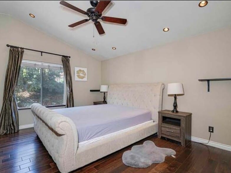 Building Photo - 15996 Mihaylo Ct