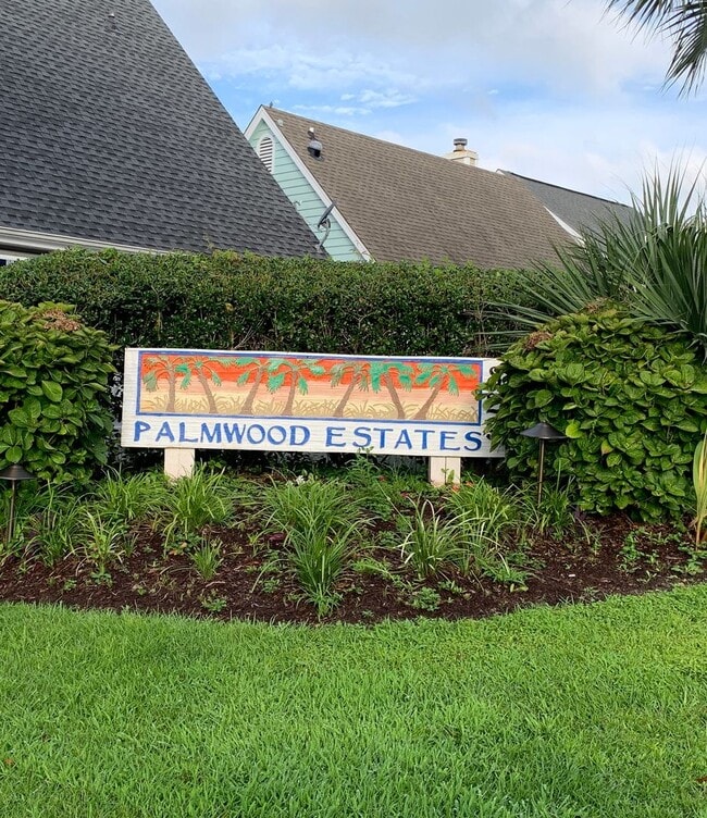 Building Photo - 3-Bedroom, 2-Bath Home in Palmwood Estates