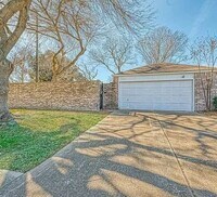 Building Photo - 3610 Vineyard Dr