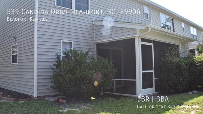 Building Photo - 539 Candida Dr