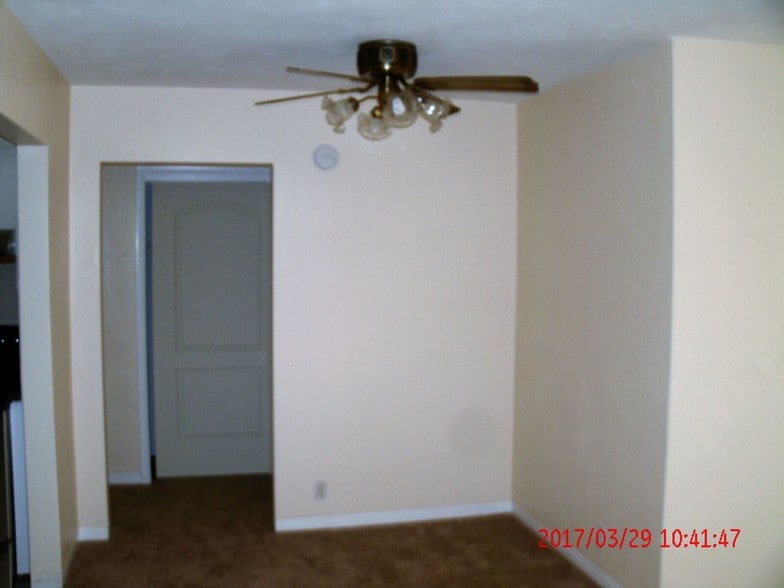 Building Photo - Milano