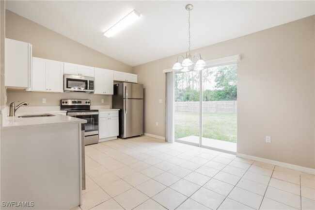 Building Photo - 4585 Bathfeld Rd