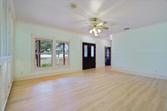Building Photo - 7130 Ranch Rd