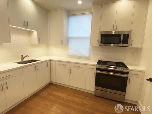 Building Photo - 2385 18th Ave