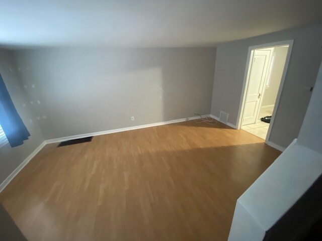 Building Photo - 51 Redmond Ave