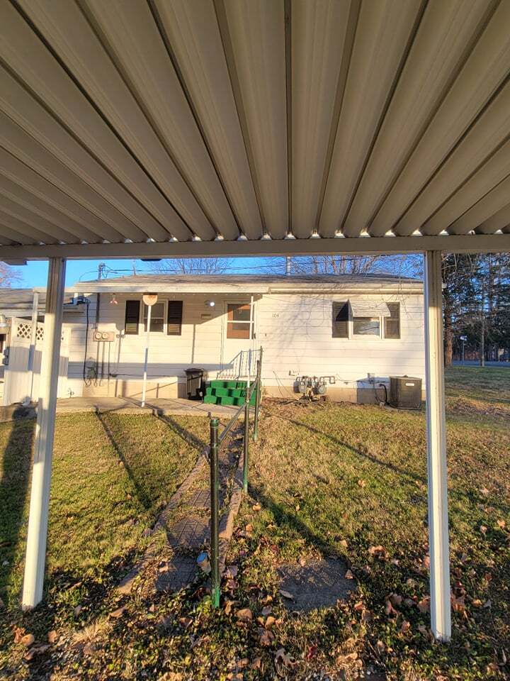 Back of property - 104 S Park St