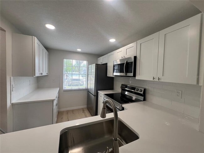 Building Photo - 4223 Sheldon Pl