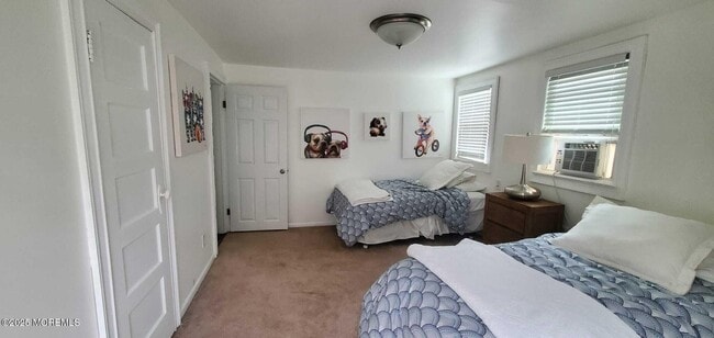 Building Photo - 393 N Bath Ave