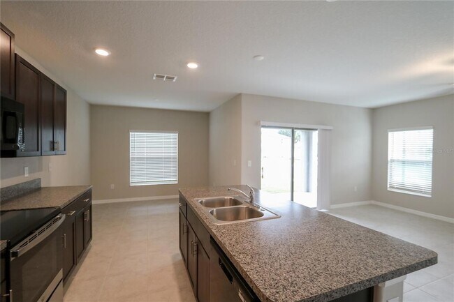 Building Photo - 4714 Norman Oak Pl
