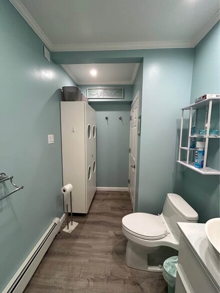 Building Photo - 18 Park Ave