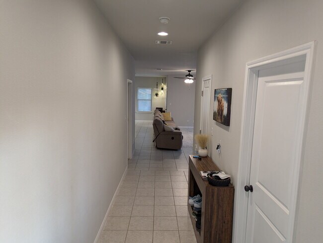 Building Photo - 237 Driftwood Ln