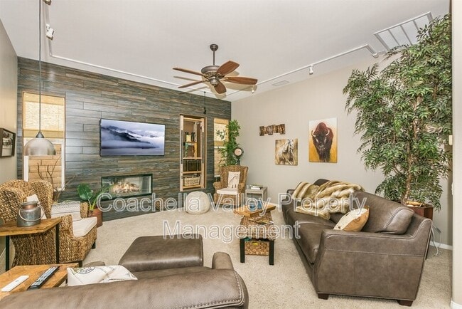 Building Photo - 26 Calle Lantana