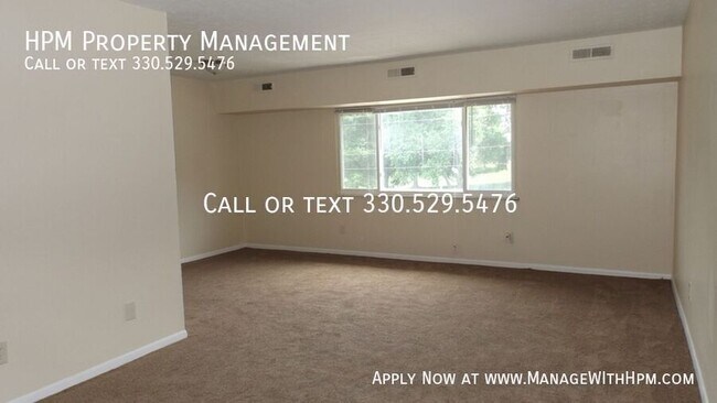 Building Photo - 841 SilverMeadow 201