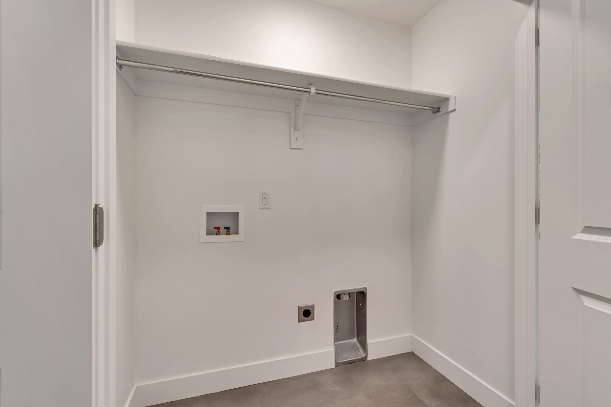 Building Photo - 1593 N 1870 E