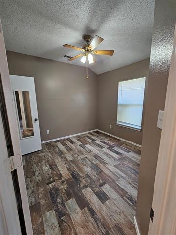 Building Photo - 215 Piccadilly Cir