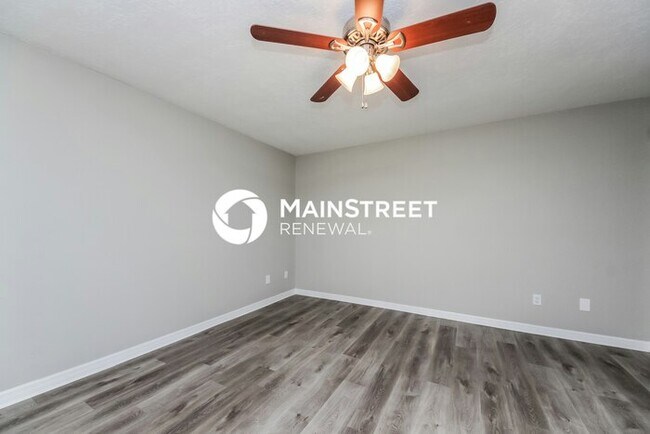Building Photo - 3 Bedroom Pet-Friendly Home in Kissimmee, FL with Main Street Renewal