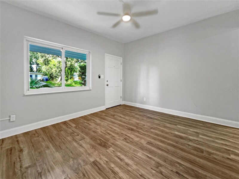 Building Photo - 10512 51st Terrace N