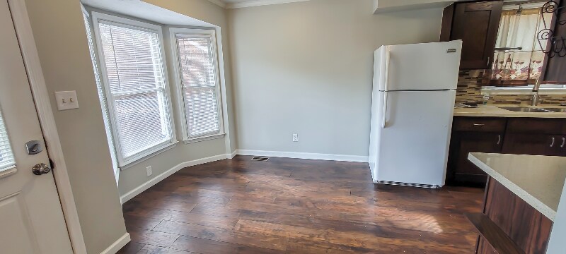 Building Photo - 3987 Loufield Dr