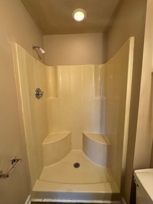 Building Photo - 292 Audrea Ln