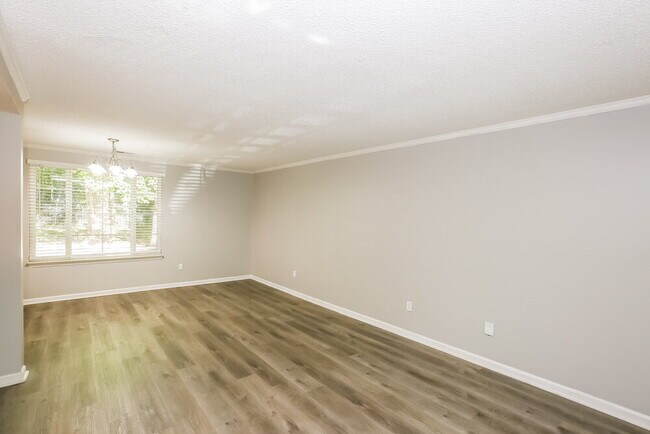 Building Photo - 6204 Judas Tree Ln